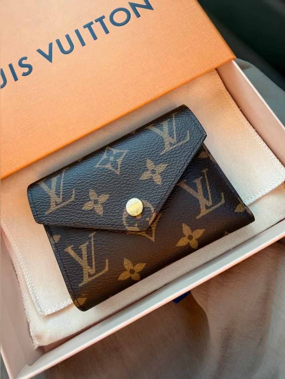 Louis Vuitton Monogram Victorine Wallet - Brown